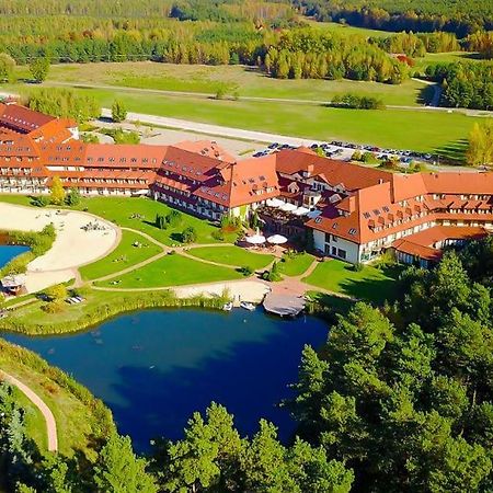 Hotel Ossa Conference & Spa Екстер'єр фото