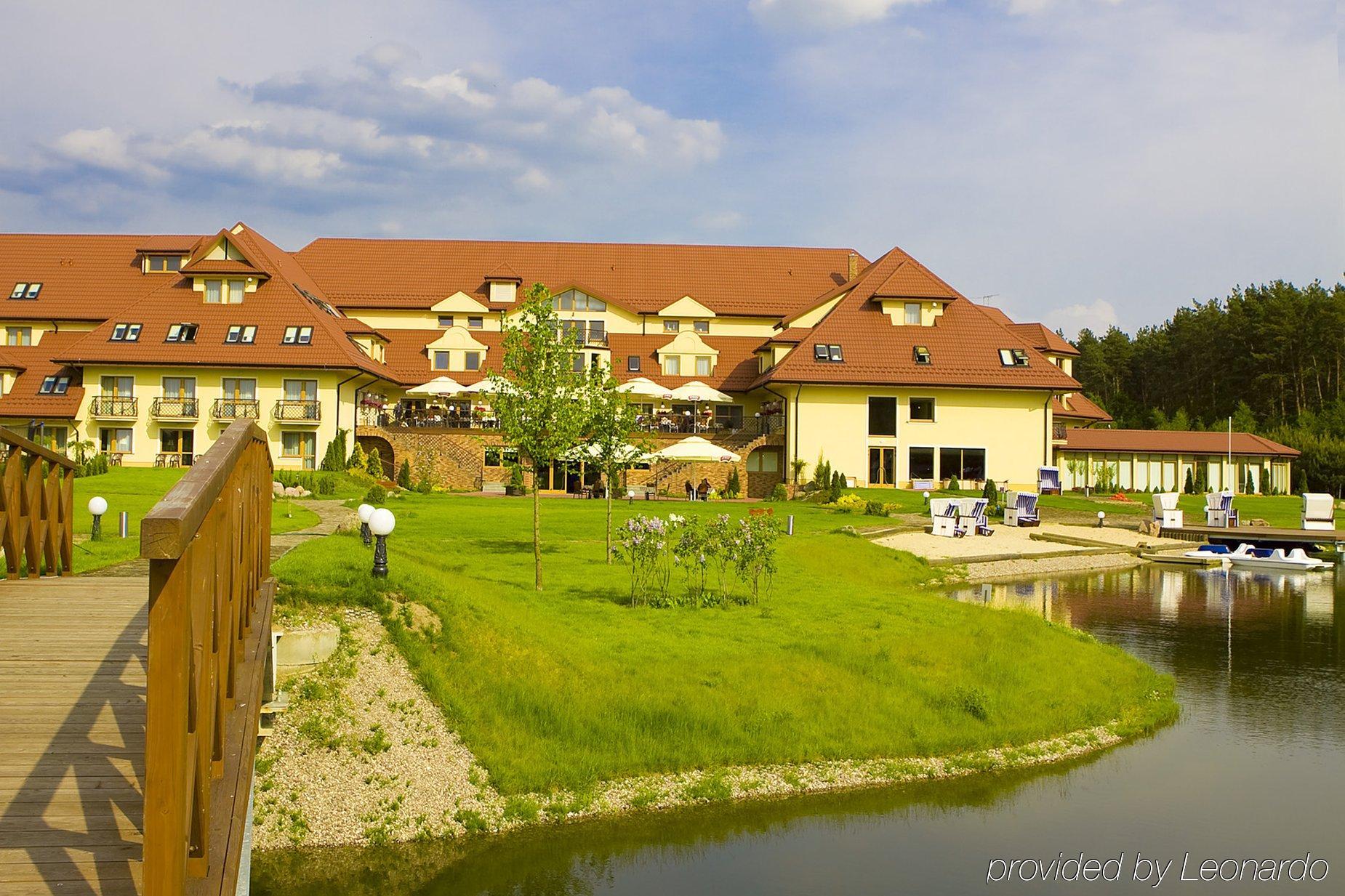 Hotel Ossa Conference & Spa Екстер'єр фото