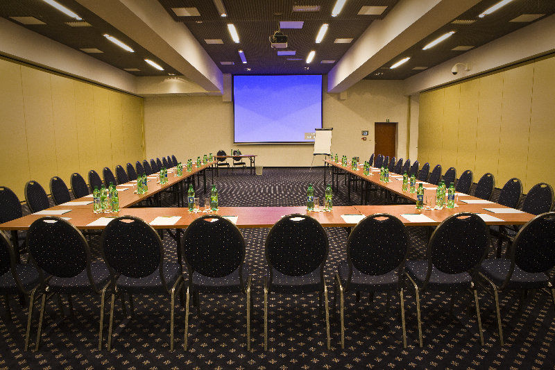 Hotel Ossa Conference & Spa Екстер'єр фото