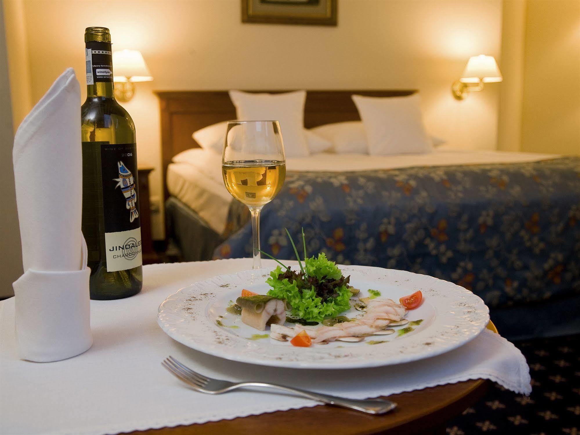 Hotel Ossa Conference & Spa Екстер'єр фото